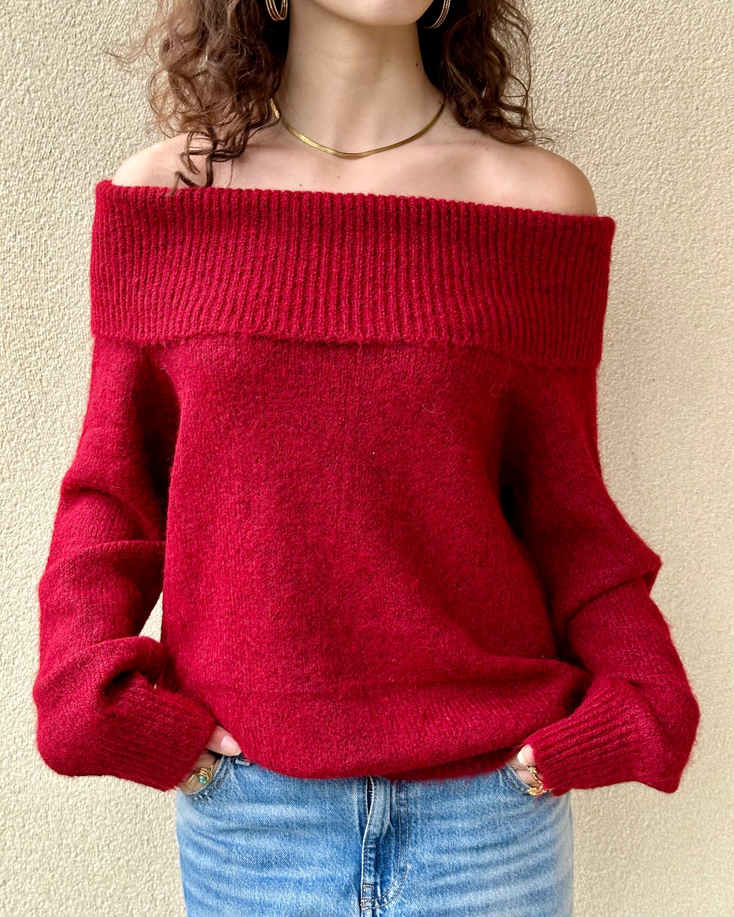Pull en maille à épaules dénudées